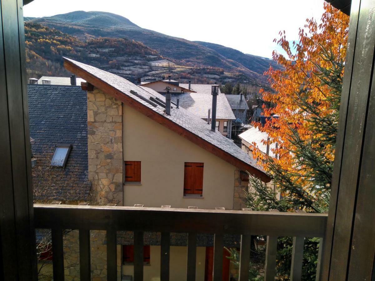 Edificio Ardillas Benasque Bagian luar foto