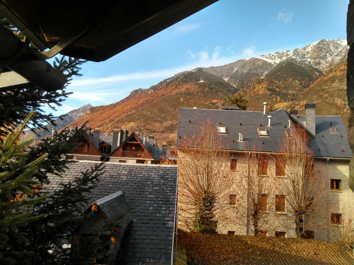 Edificio Ardillas Benasque Bagian luar foto